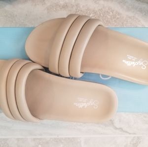 Seychelles Slides Size 8